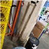 Image 1 : 2 SHOVELS AND 2 RAKES