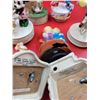 Image 2 : Musical Figurine Lot