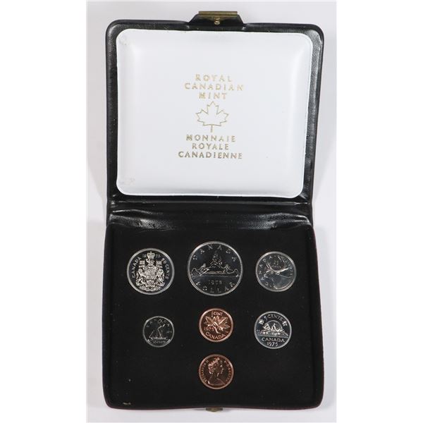 1976 CANADA DOUBLE PENNY SPECIMEN SET IN DISPLAY
