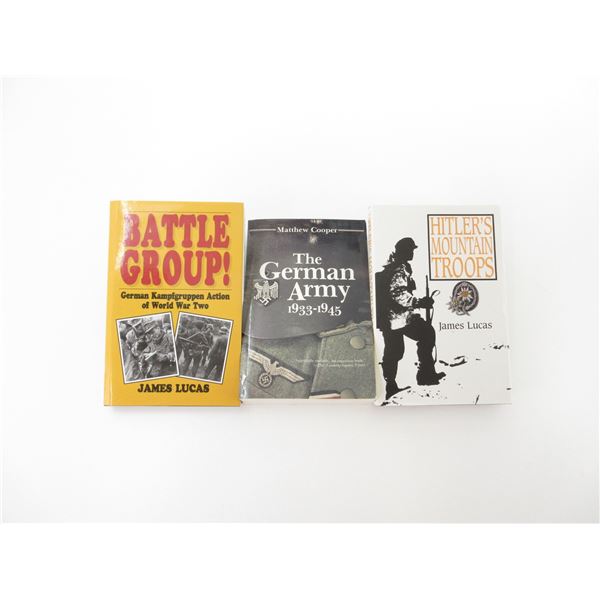 ASSORTED WWII GERMAN MILITARY BOOK