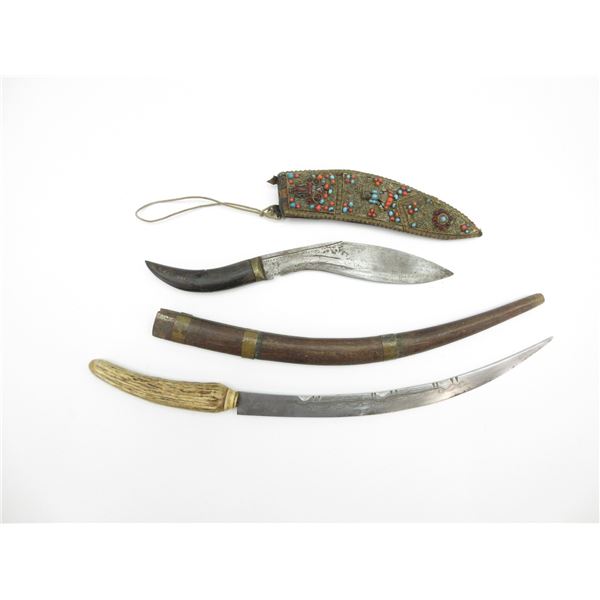 ASSORTED FIXED BLADE KNIVES LOT