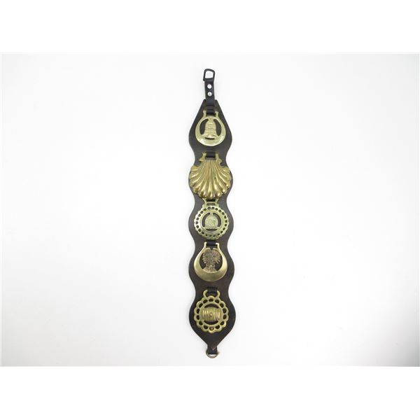 ASSORTED HORSE BRASS MEDALLIONS LOT