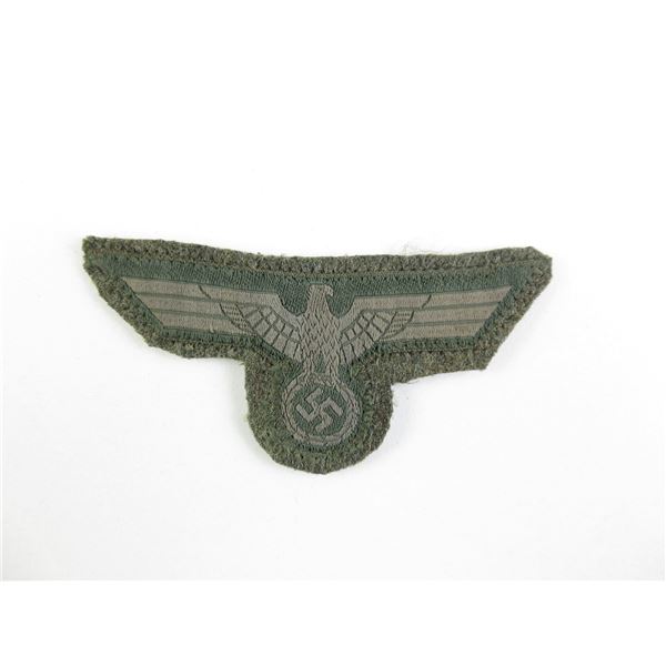 WWII GERMAN MILITARY EAGLE BADGE