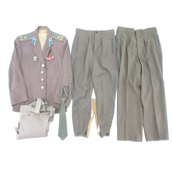 SOVIET MILITARY UNIFORM LOT