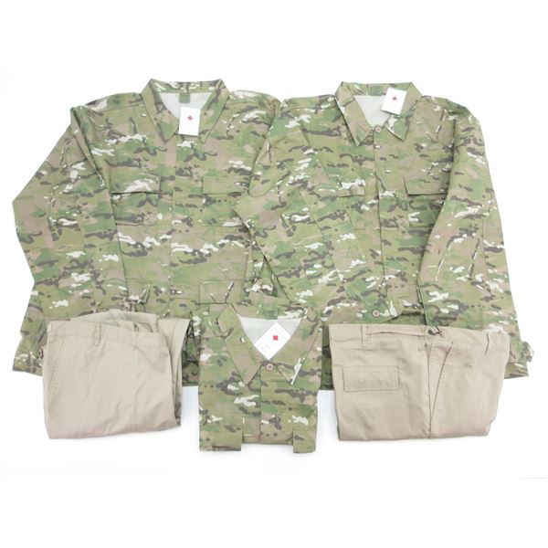 CANADIAN MILITARY UNIFORM CLOTHING LOT
