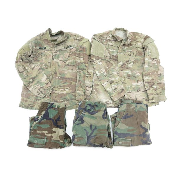 U.S. MILITARY UNIFORM CLOTHING LOT