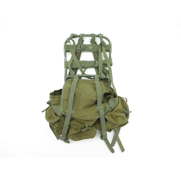 CANADIAN MILITARY 64 PATTERN RUCKSACK
