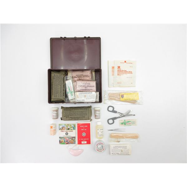 CANADIAN MILITARY FIRST AID KIT