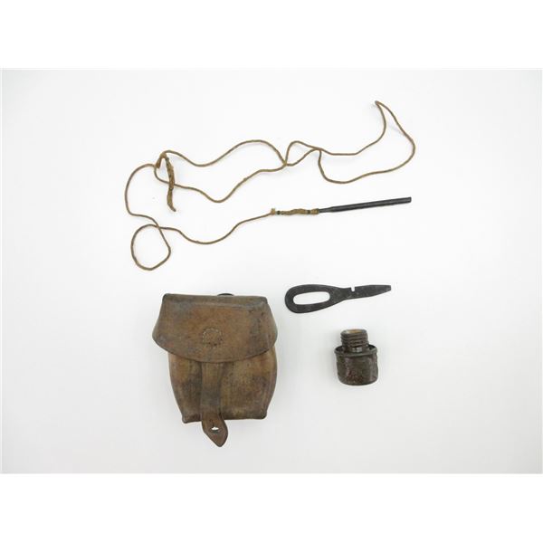 RUSSIAN MILITARY ACCESSORIES LOT