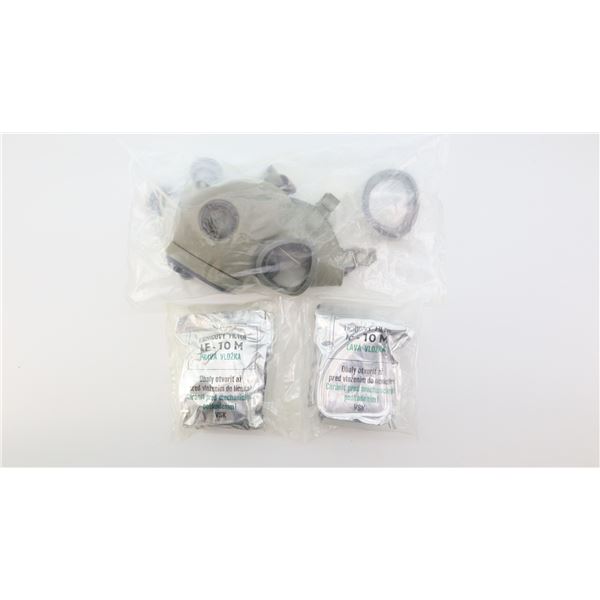 CZECH GAS MASK AND FILTERS LOT