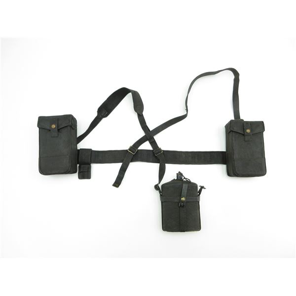 WWII CANADIAN P37 WEBBING SET
