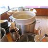 Image 8 : Multiple Metal Food Storage Pans, Mixing Bowls, Frying Pans, etc