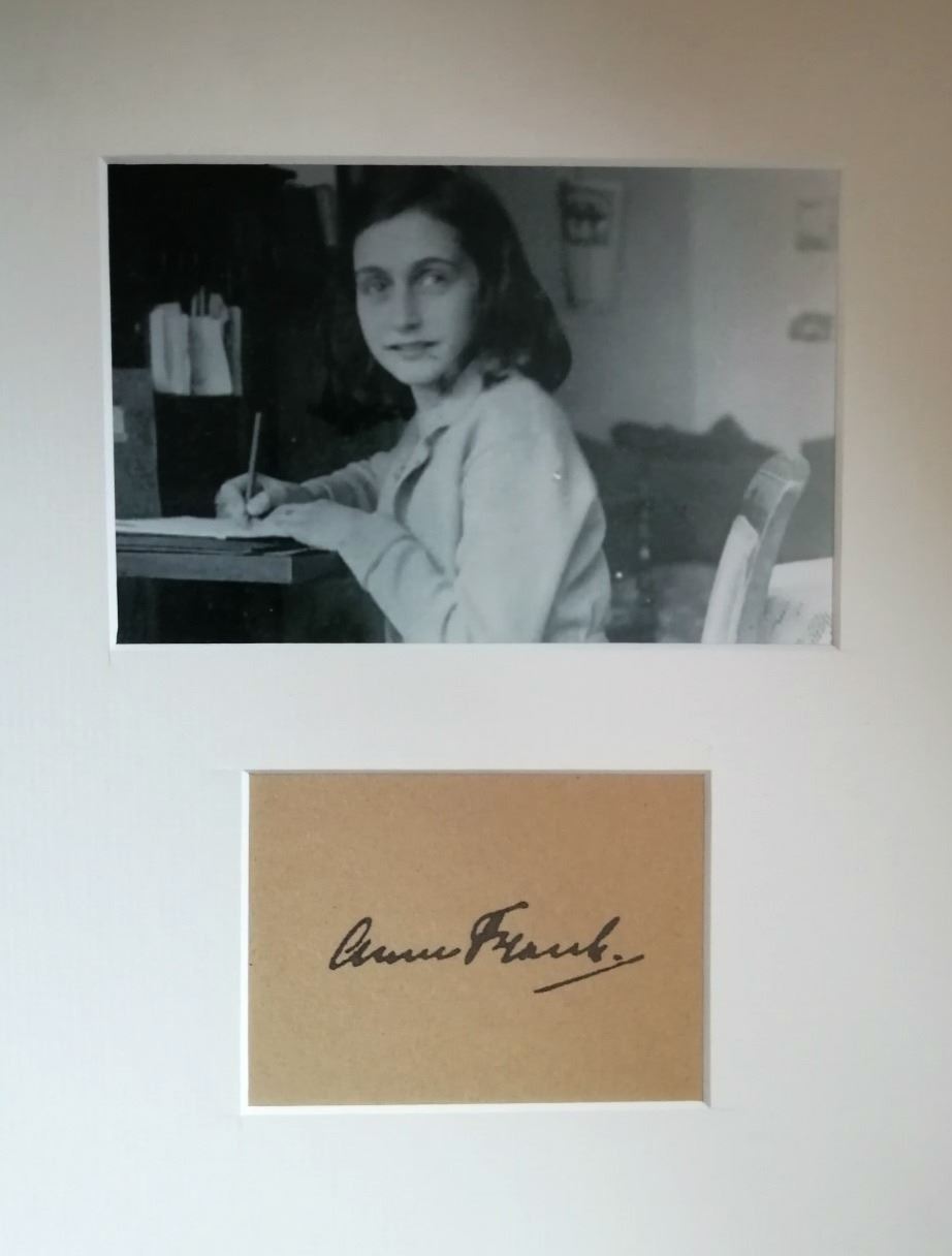 Anne Frank signature (1929-1945).