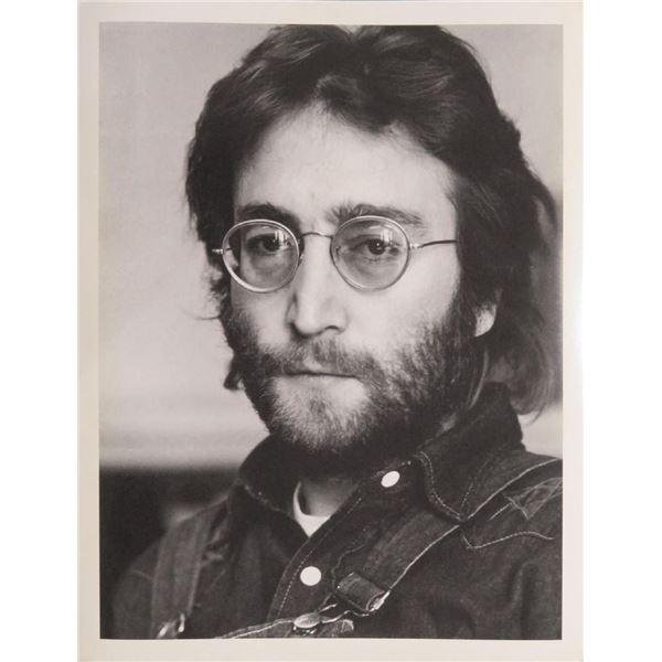 Photographer Annie Leibovitz John Lennon Photo.