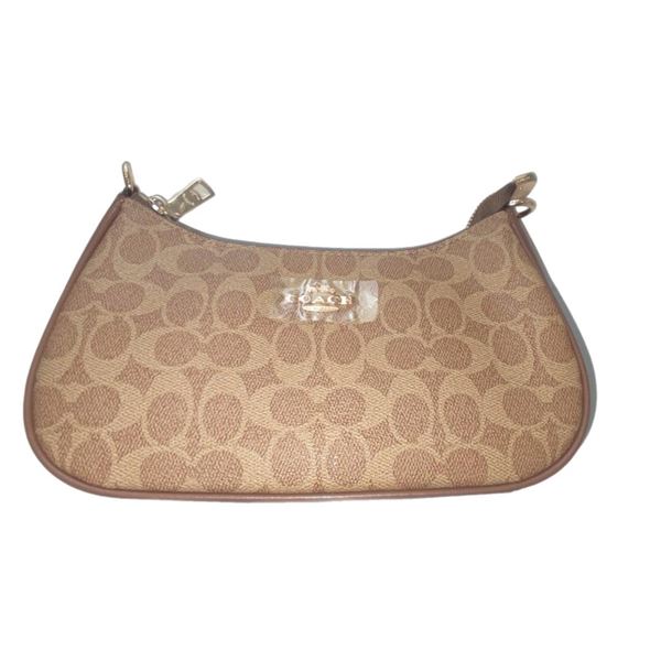 Brand new Coach Teri shoulder bag in Beige.