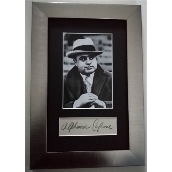 Al Capone signature 1899-1947.