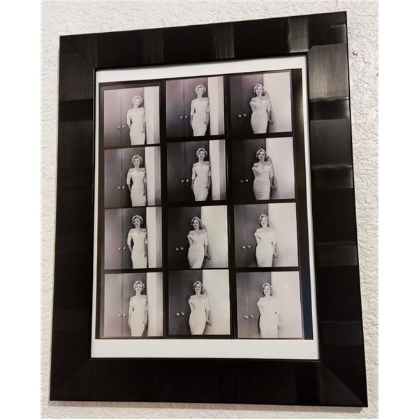 Philippe Halsman's contact sheet of Marilyn Monroe for 'Life's' 1952 magazine cover.