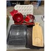 Image 1 : Kitchen items