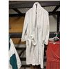 Image 1 : Robe,
