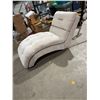 Image 1 : Chaise lounge