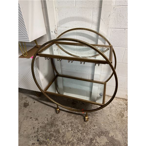 Wine table shelf