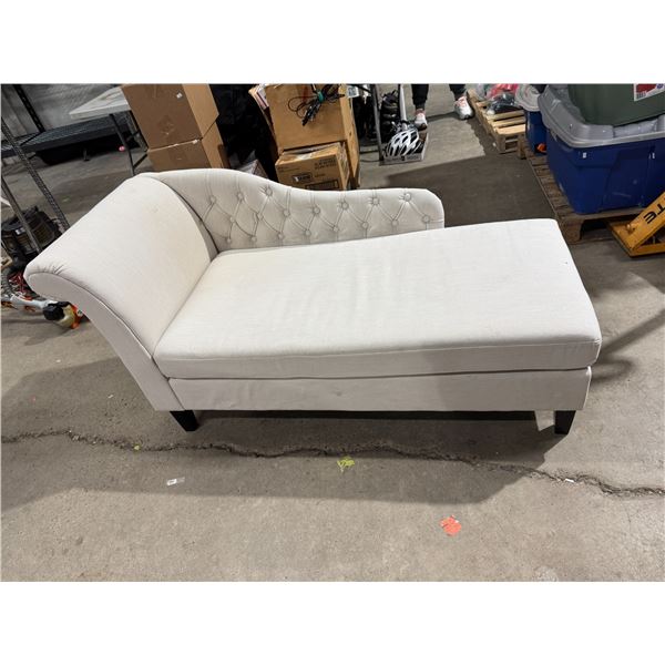 Chaise lounge
