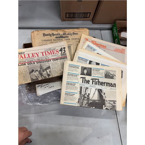 Newspapers, 19 22–19 44
