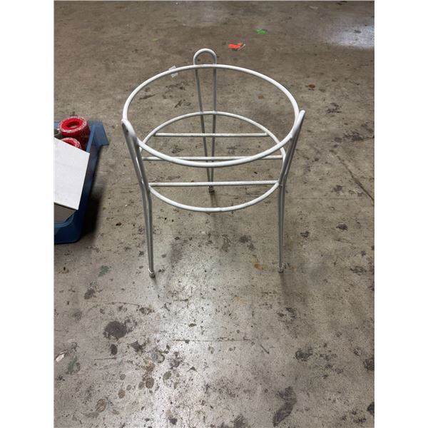 Plant stand