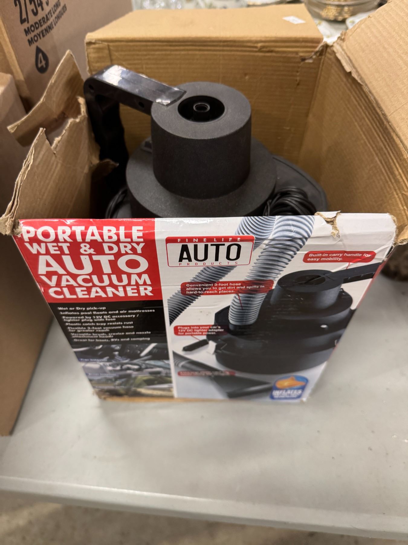 Portable auto vacuum