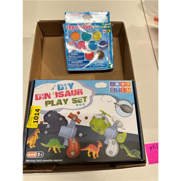 Dinosaur playset and aqua beads
