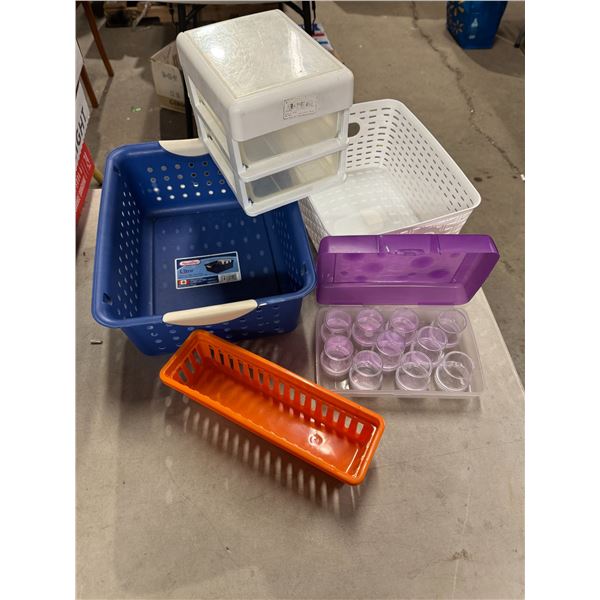 Storage basket lot