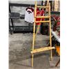 Image 1 : Bamboo easel