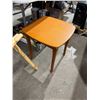 Image 1 : Side table