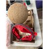 Image 1 : Cat items