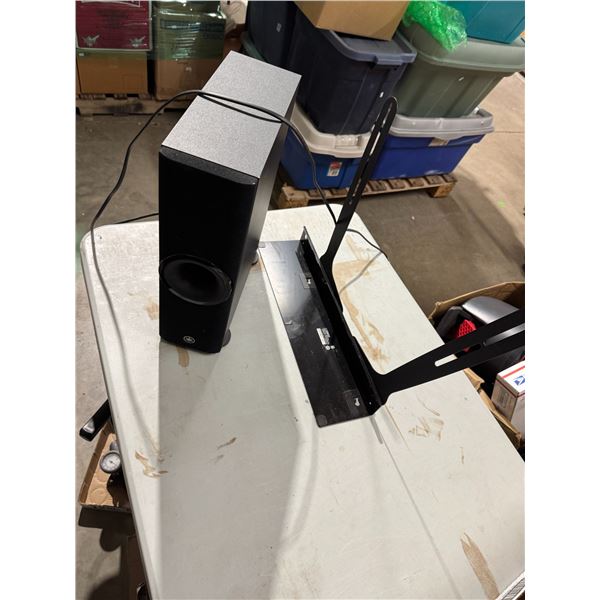 Yamaha speaker and stand