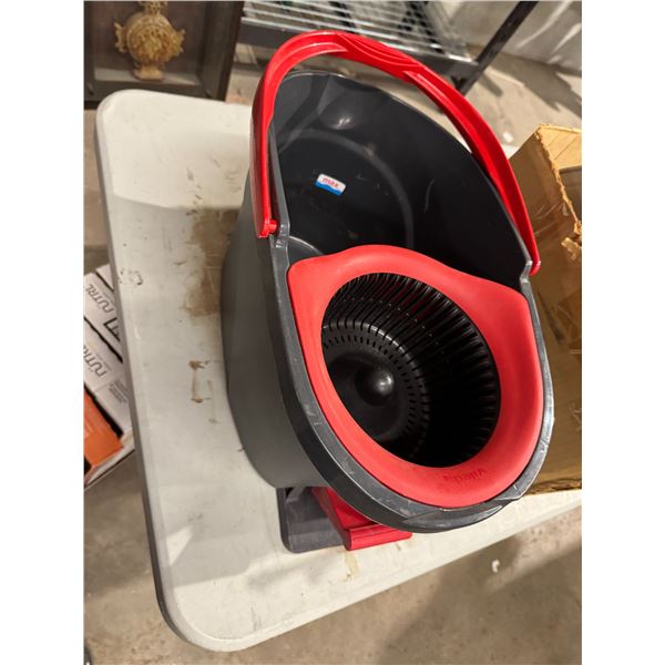 Mop bucket