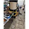 Image 1 : Floor lamp