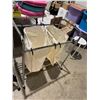 Image 1 : Laundry basket and stand