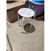 Image 1 : Stool plant stand