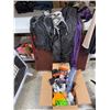 Image 1 : Halloween decor