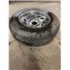 Image 1 : Tire and rim ST205/75R 15