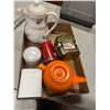 Image 1 : Teapot and tins