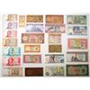 Image 1 : Worldwide Assortment of 26 Issued Banknotes, 1940 to 2003