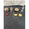 Image 1 : Assorted Vanity Items