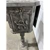 Image 2 : Metal Pillar Mail Box