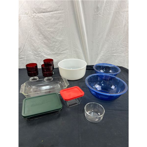 Assorted Kitchenware