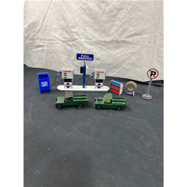 2 Corgi Toys Die Cast Trucks & Gas Station Pieces