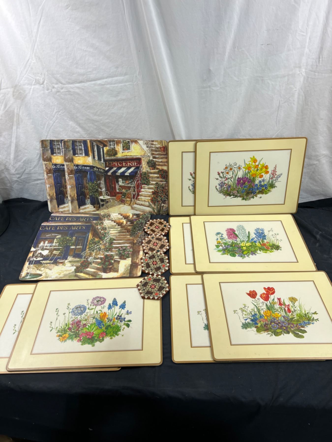 Assorted Placemats & Table Linens - Sunrise Estate Services Ltd