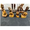 Image 2 : Wooden Home Decor Carvings