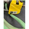 Image 2 : Garden Hoses & Sprinkler